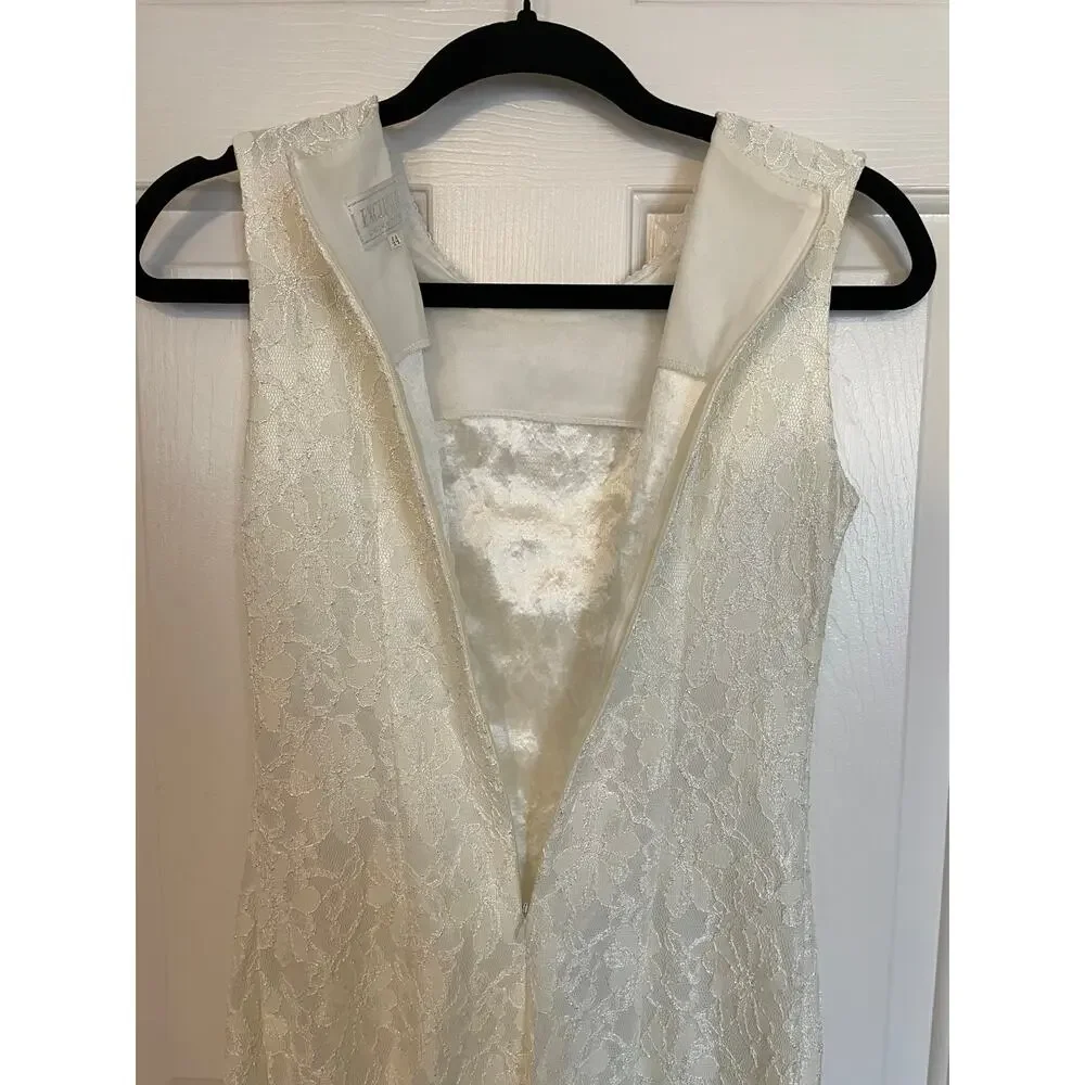 Exclusive Collection Elegant Pearl Collar Junior’s Size 44 Pearl and Lace Dress